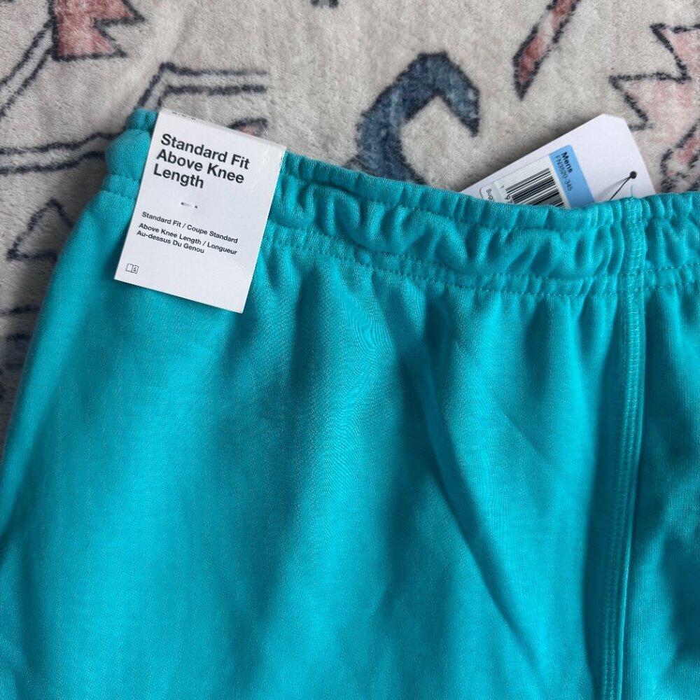 Nike Mens Standard Fit Above Knee Shorts - size Medium NWT - Picture 4 of 4